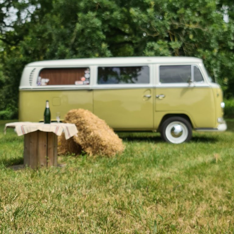 Location combi pour mariage bohême en touraine